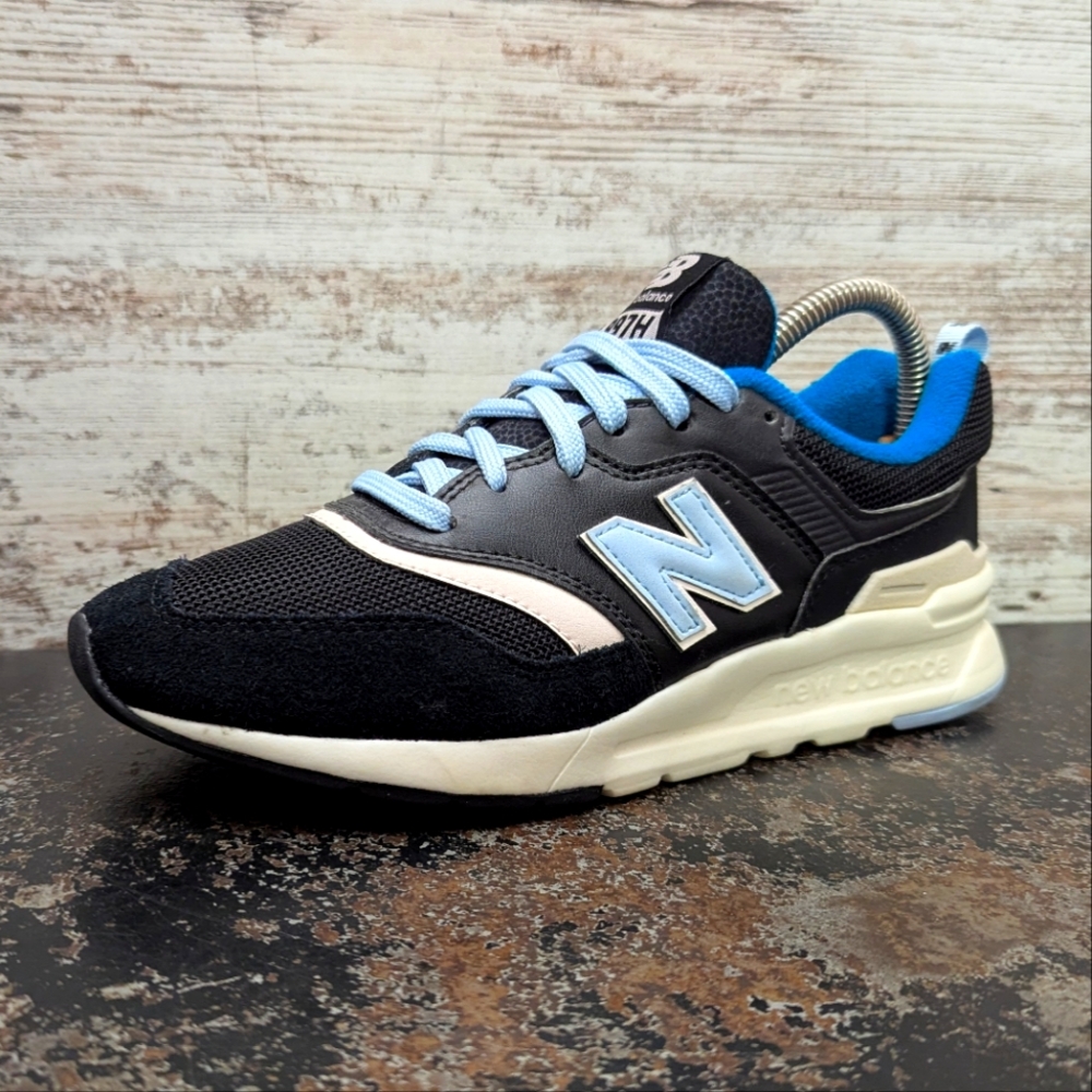Womens New Balance 997 Classic Trainers Shoes Sz 6.5 Used CW997HNB